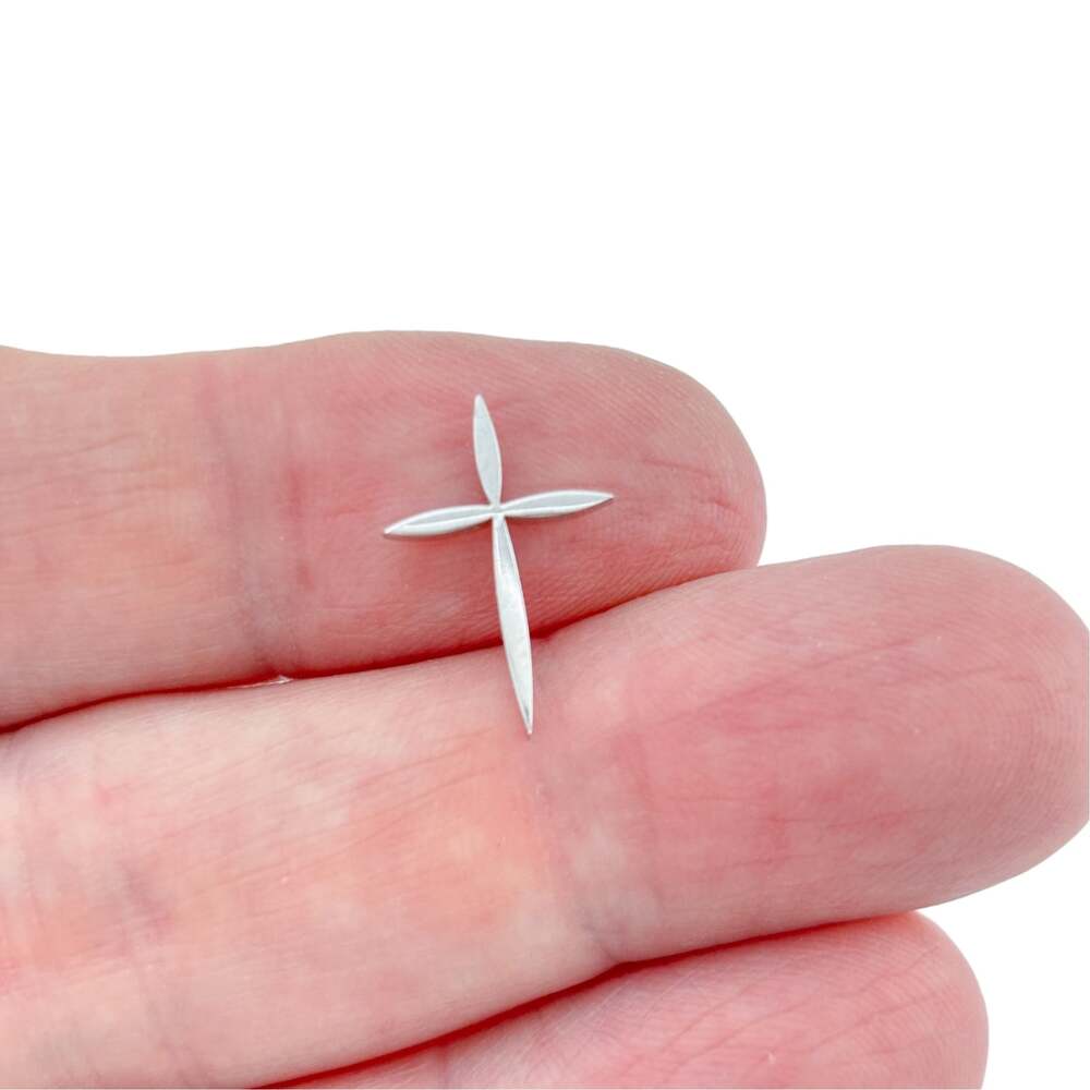 Vintage Sterling Silver 925 Petite Tapered Cross Pendant